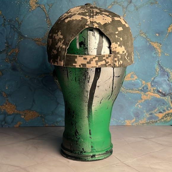 Calvin Klein digital camo hat. - Picture 3 of 5
